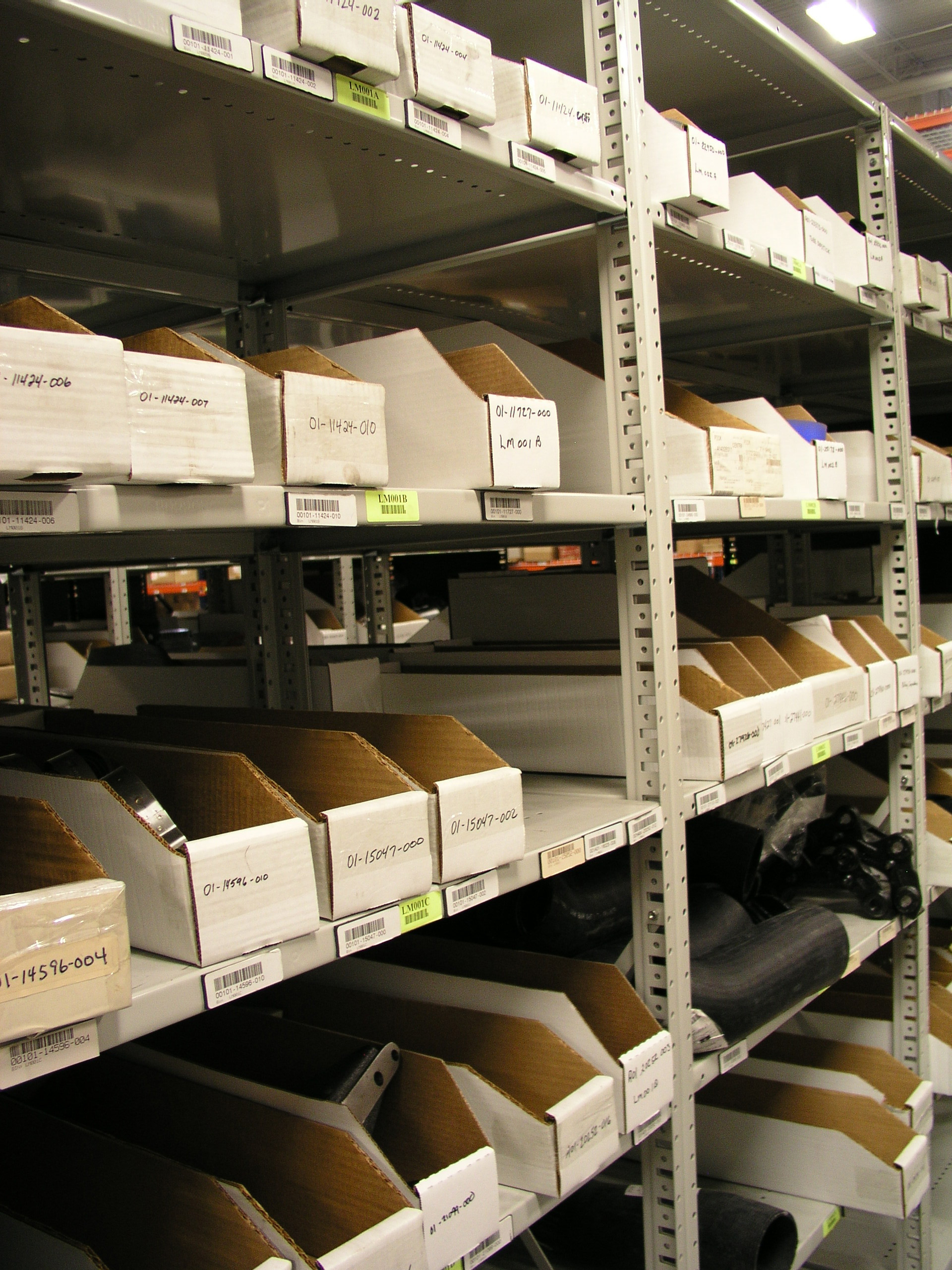 Borroughs Box-Edge Shelving